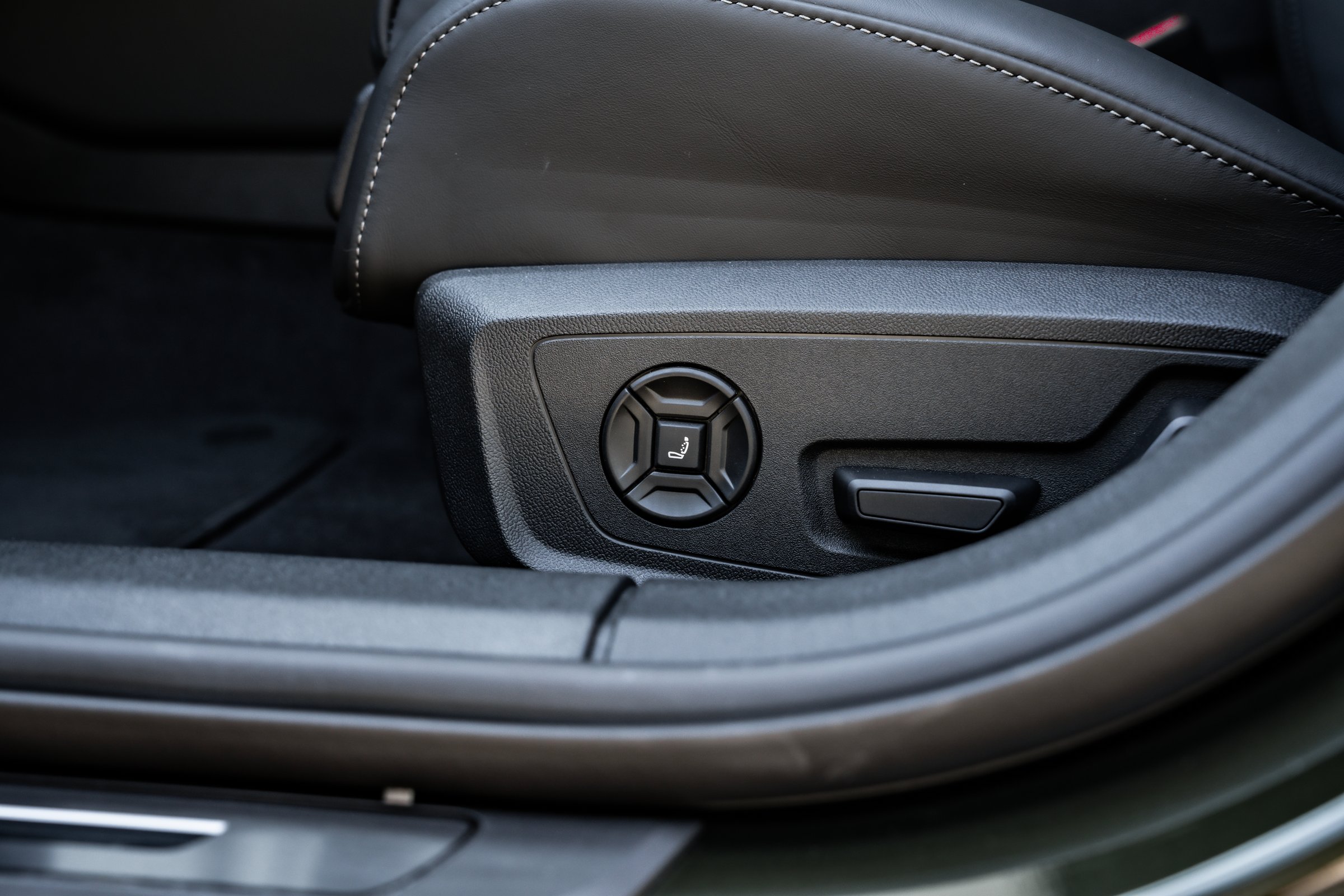 Interior 5