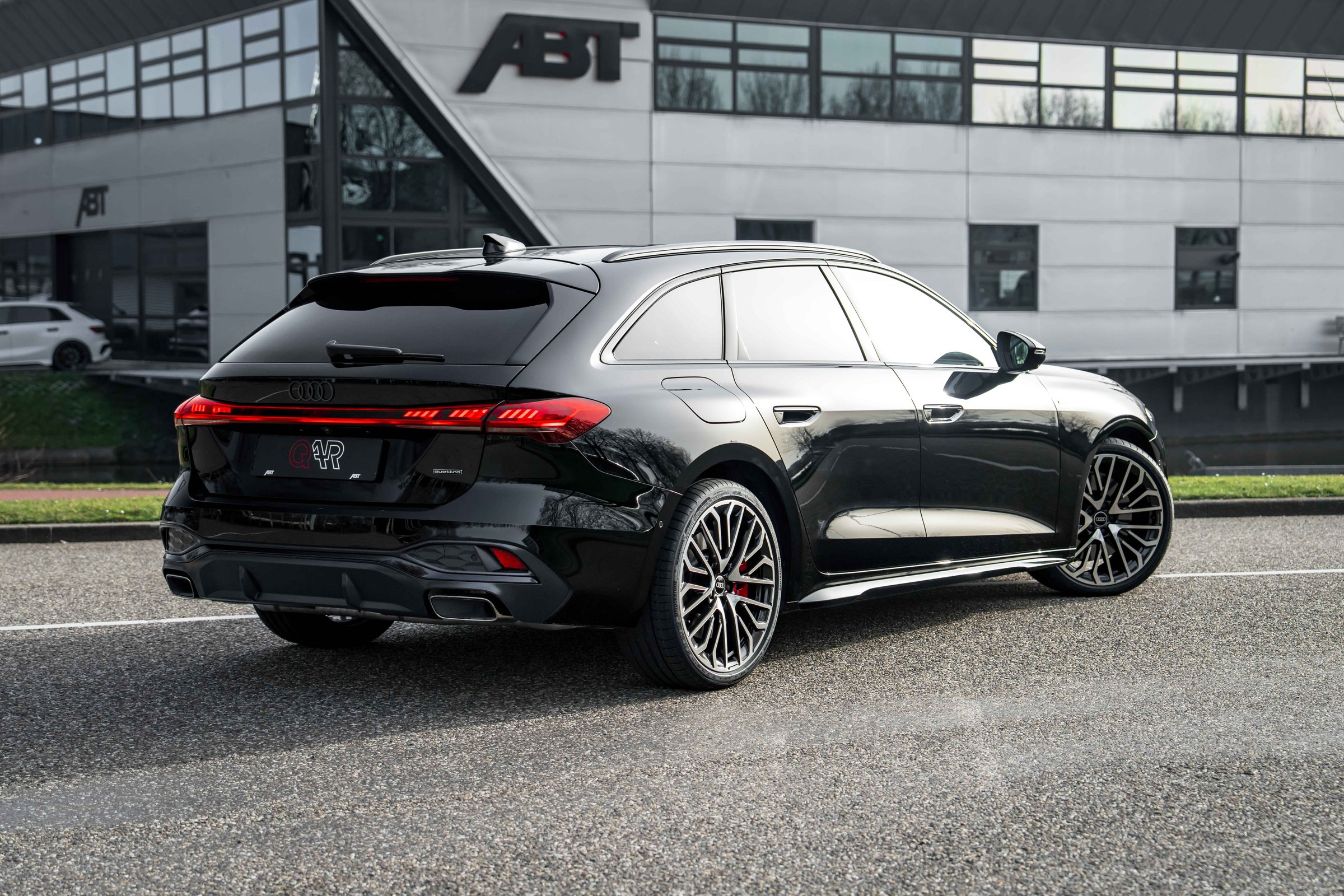 Audi A5 Avant 2.0 e-hybrid ABT 425pk quattro S edition Competition