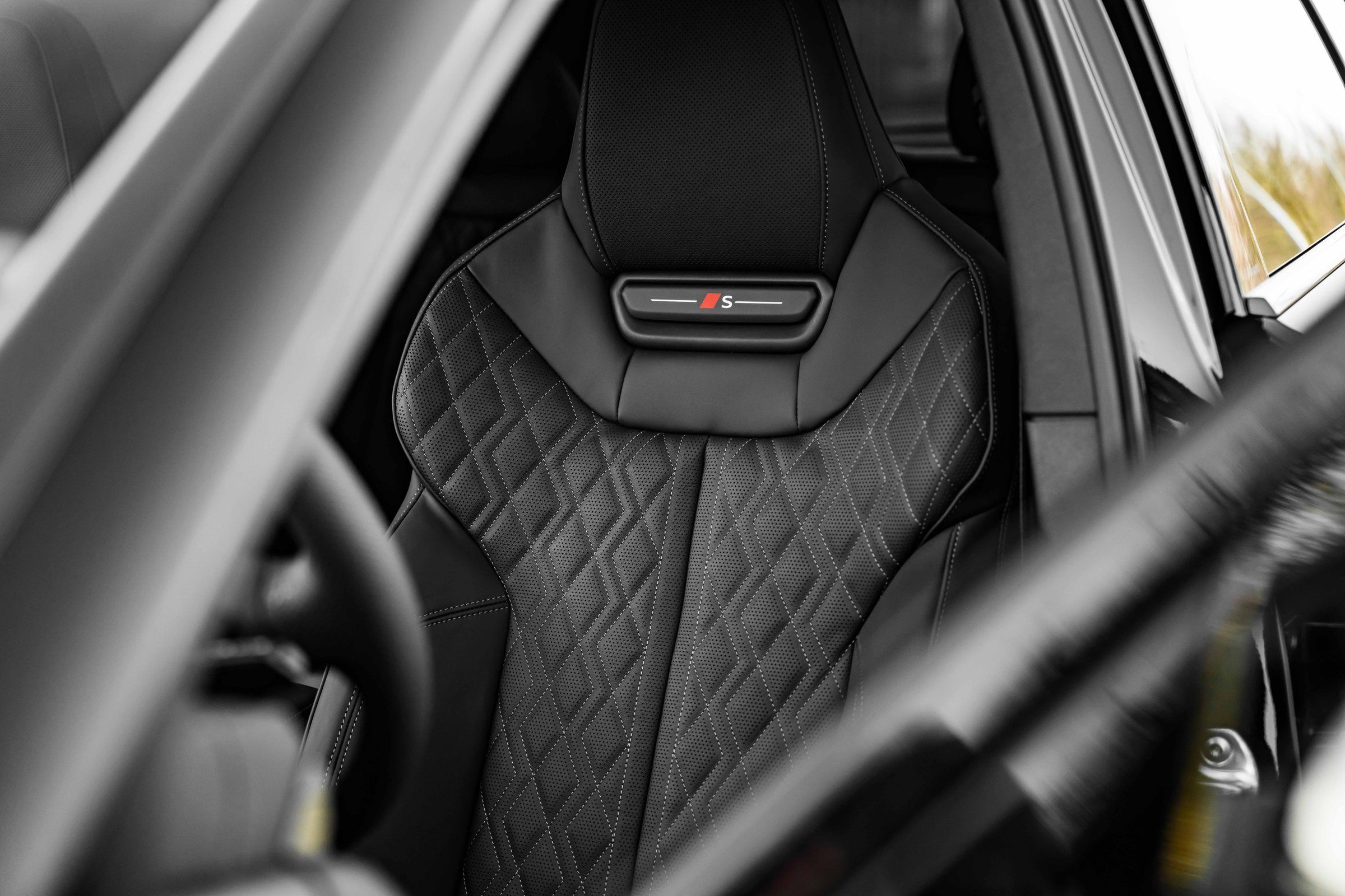 Interior 5