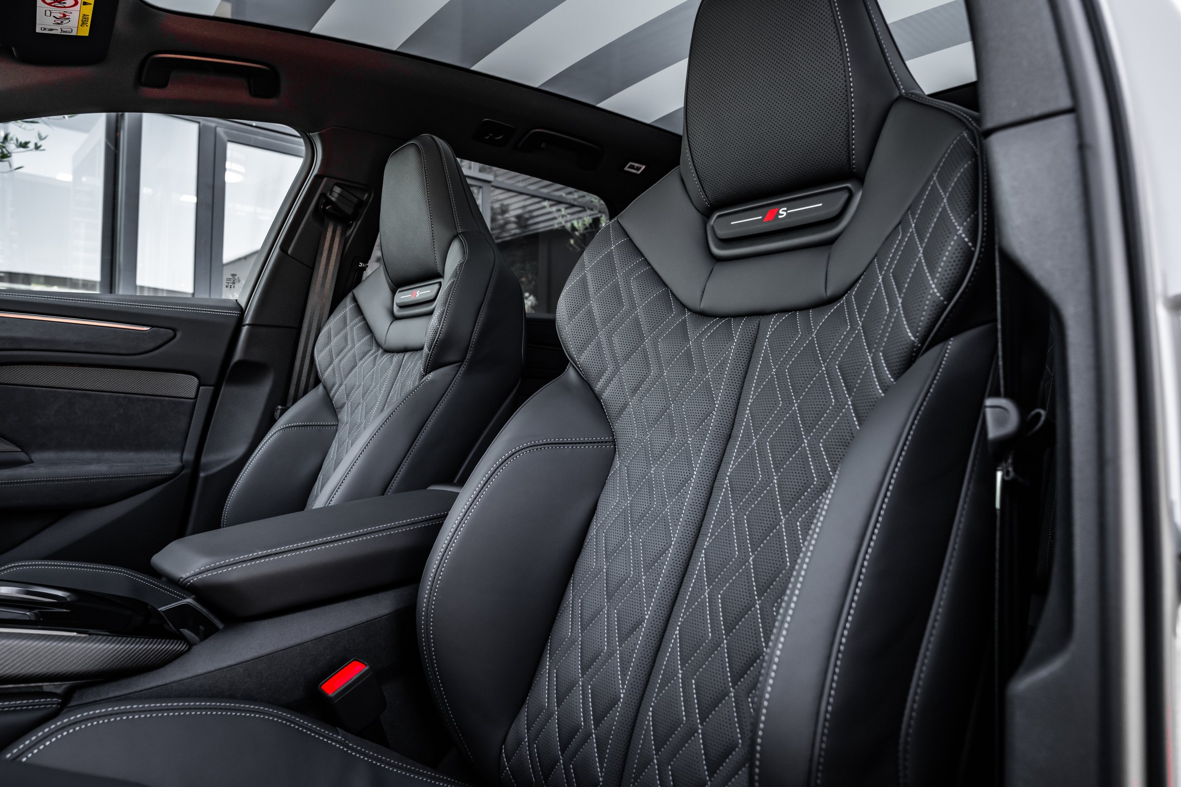Interior 3