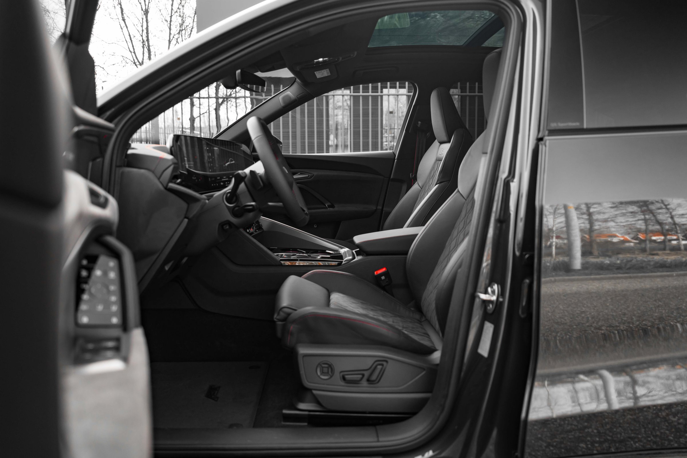Interior 4