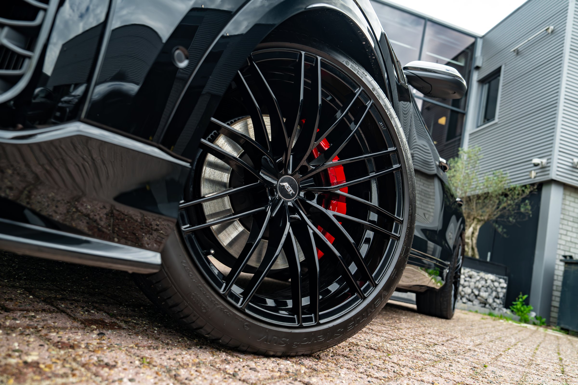 Audi Q8 60 TFSI e ABT Aero Competition 