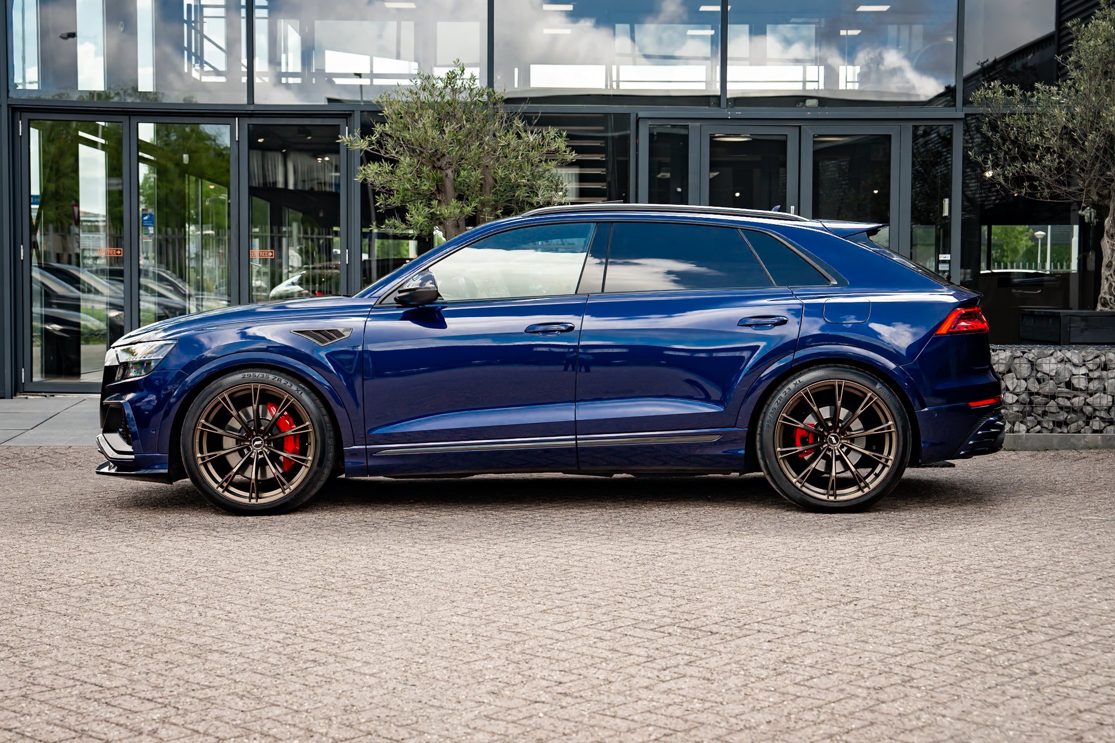 Audi Q8 55 TFSI e 465 pk ABT Aero Pro Line S