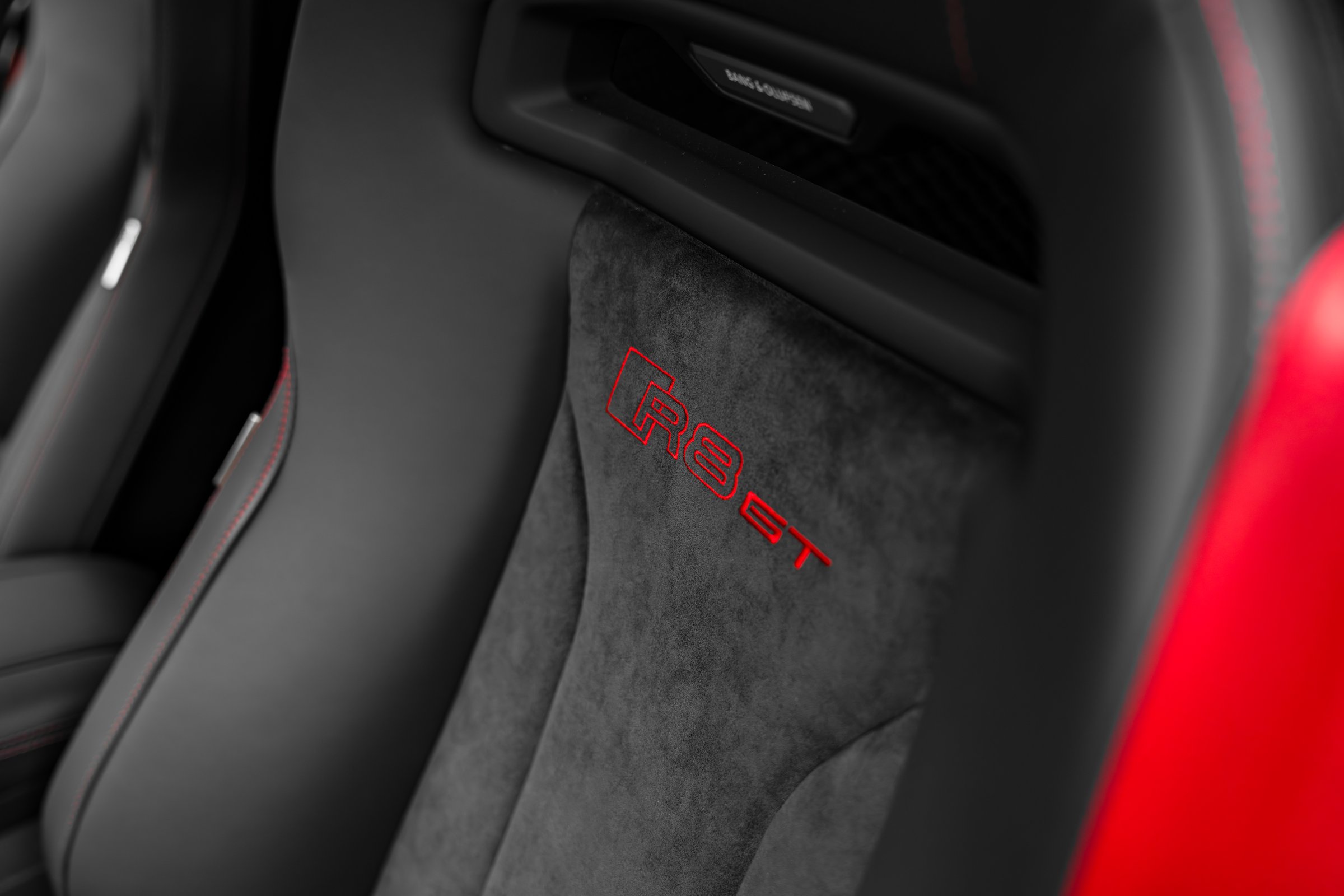 Interior 5