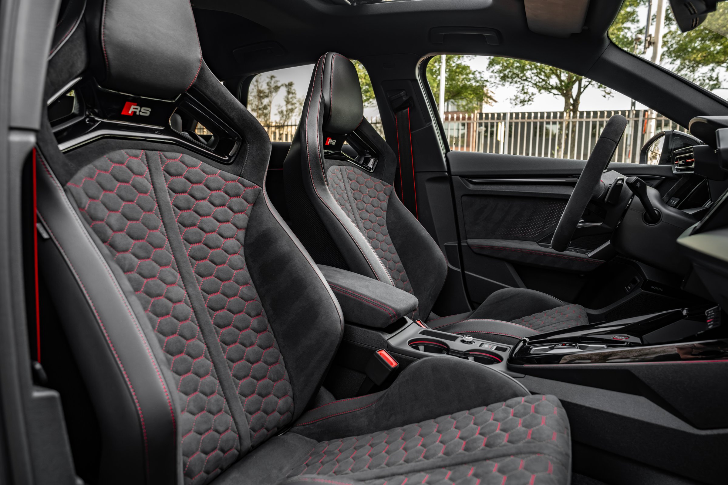 Interior 5