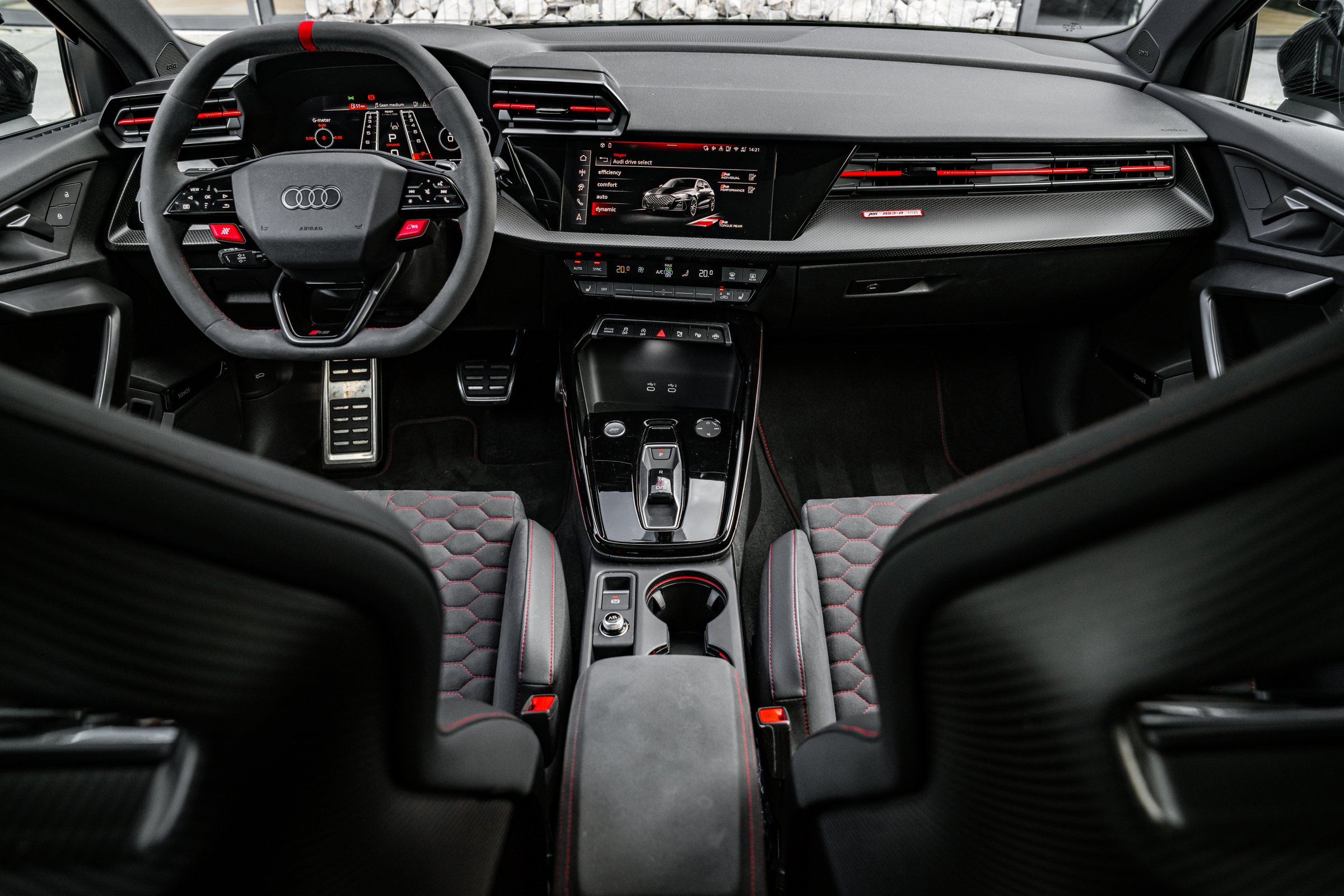 Interior main