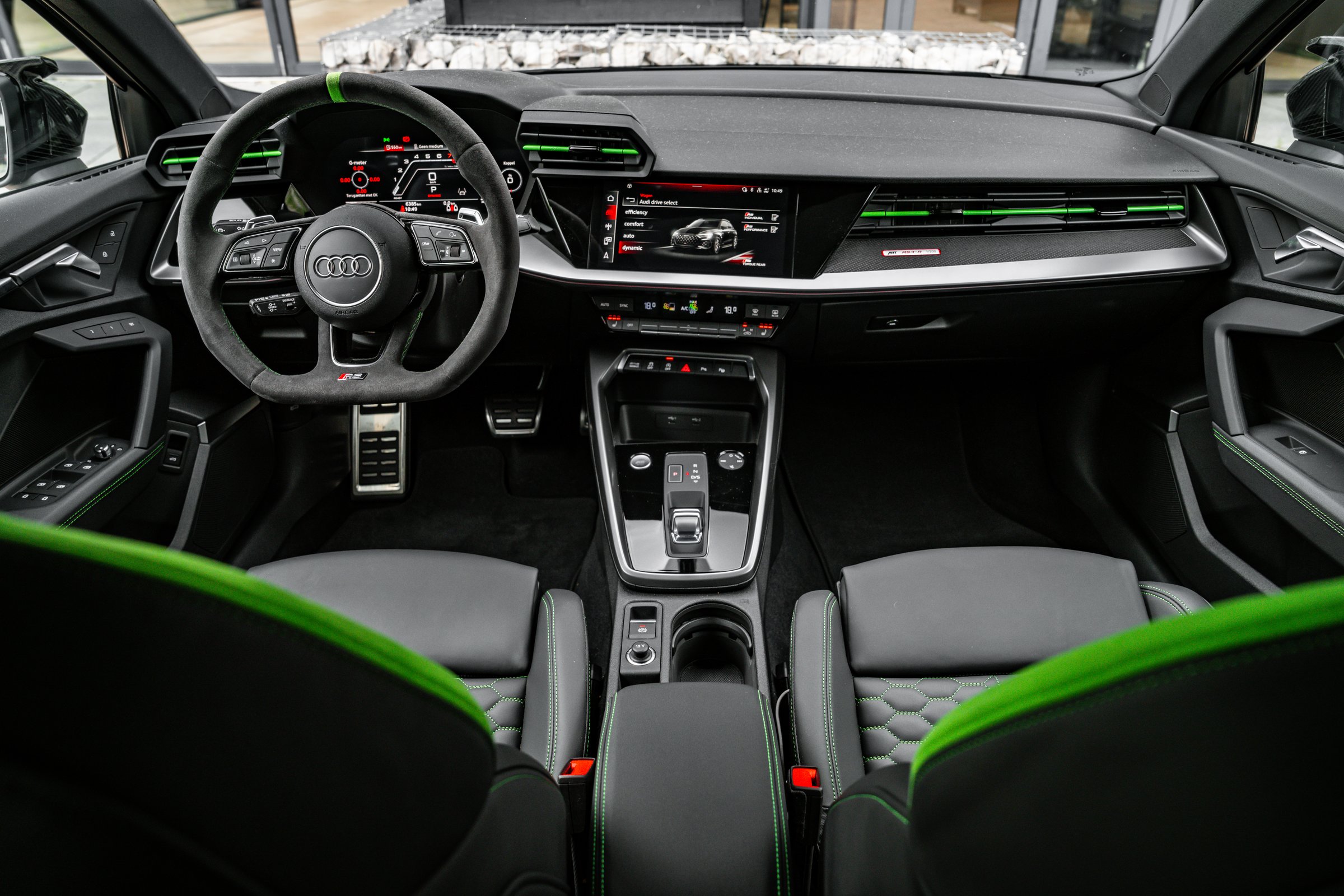 Interior main