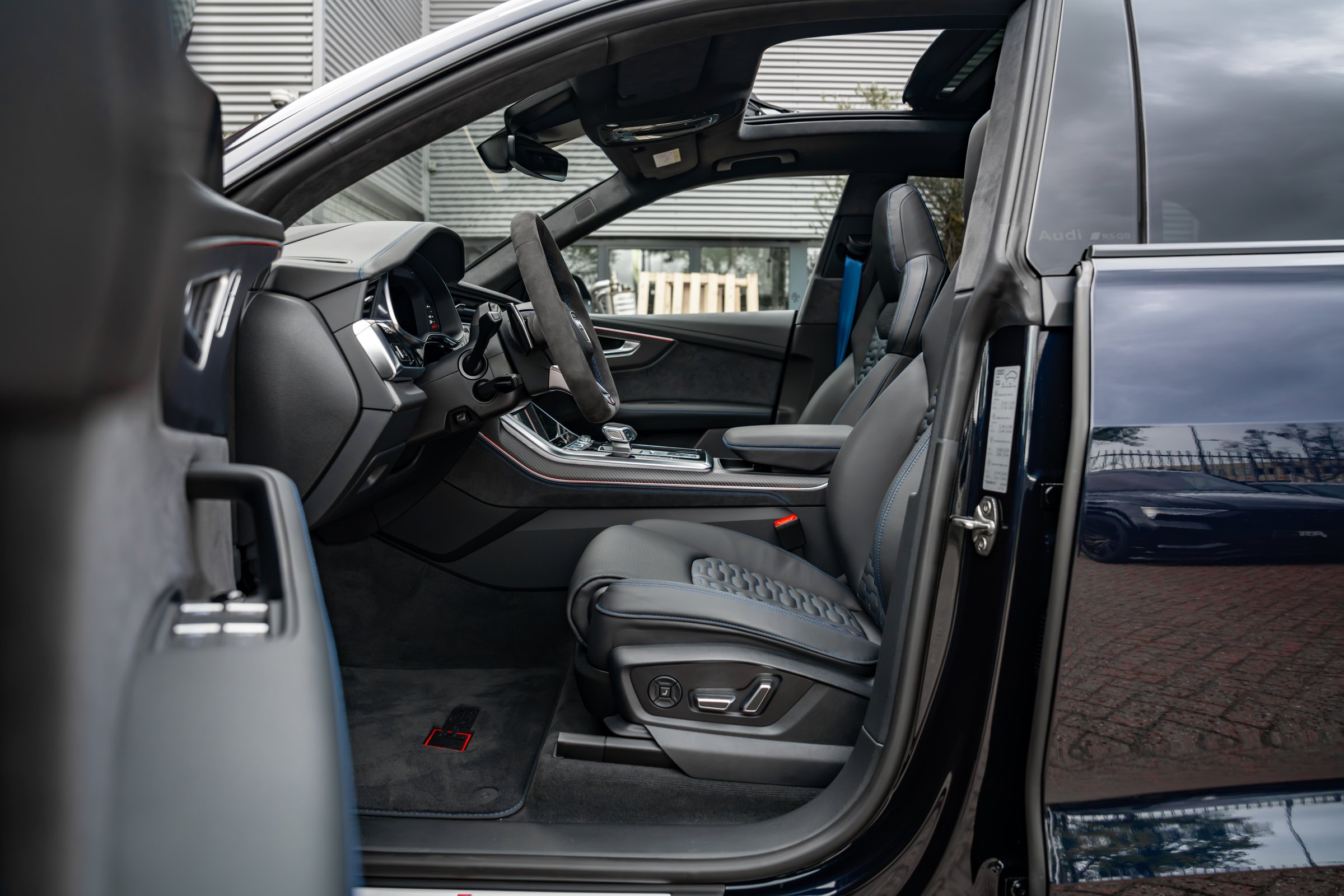 Audi RS Q8 Performance 4.0 TFSI 640pk quattro  — interior 4