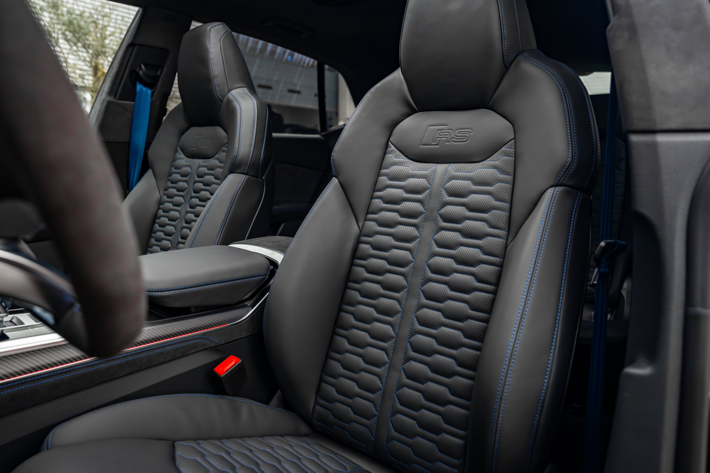 Audi RS Q8 Performance 4.0 TFSI 640pk quattro  — interior 3