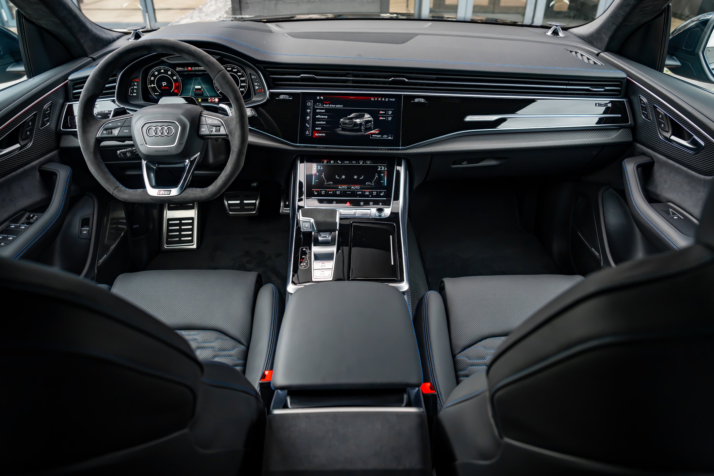 Audi RS Q8 Performance 4.0 TFSI 640pk quattro  — interior