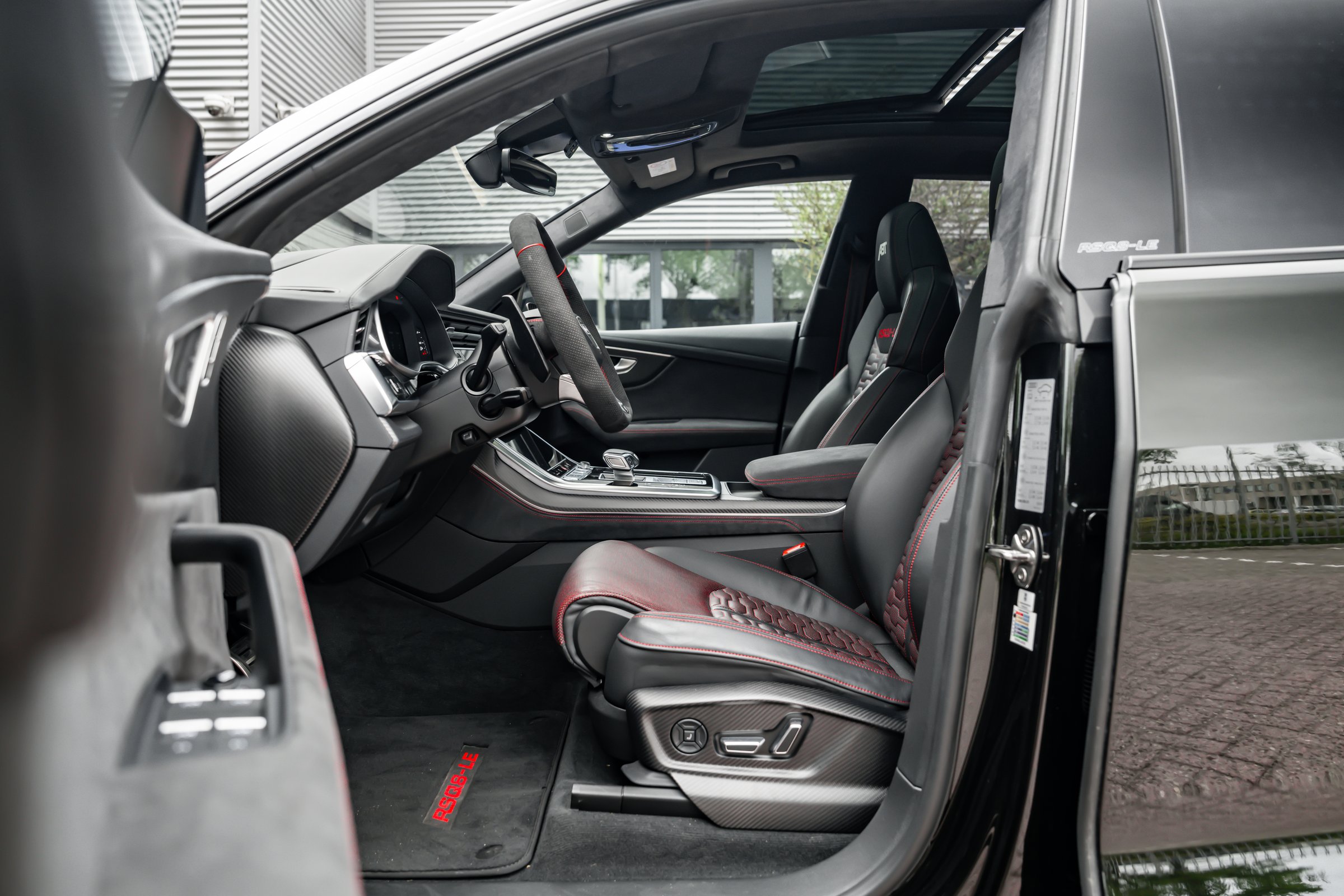 Audi RSQ8-LE ABT Legacy Edition 1 of 125 760pk  — interieur 4