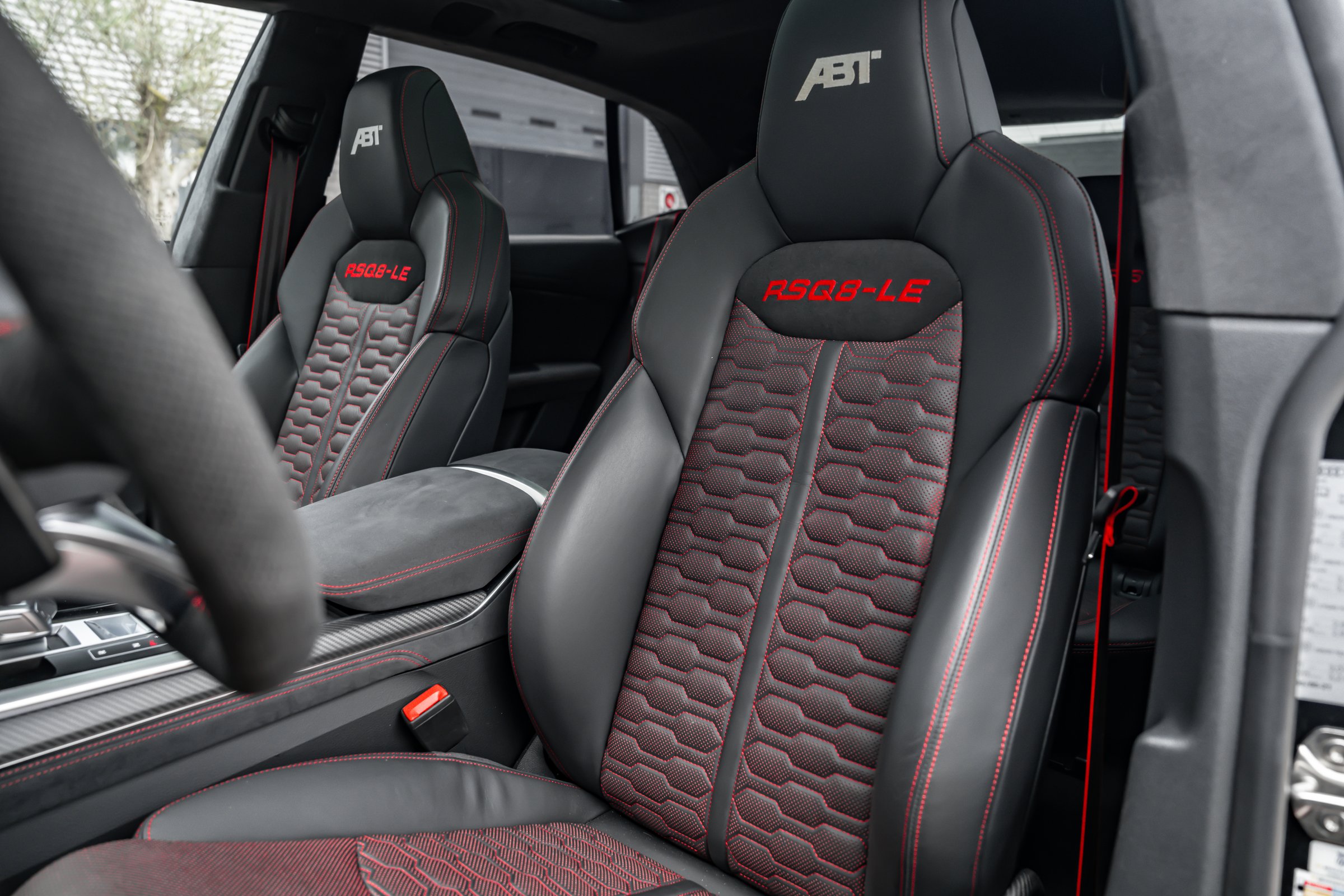 Audi RSQ8-LE ABT Legacy Edition 1 of 125 760pk  — interieur 3