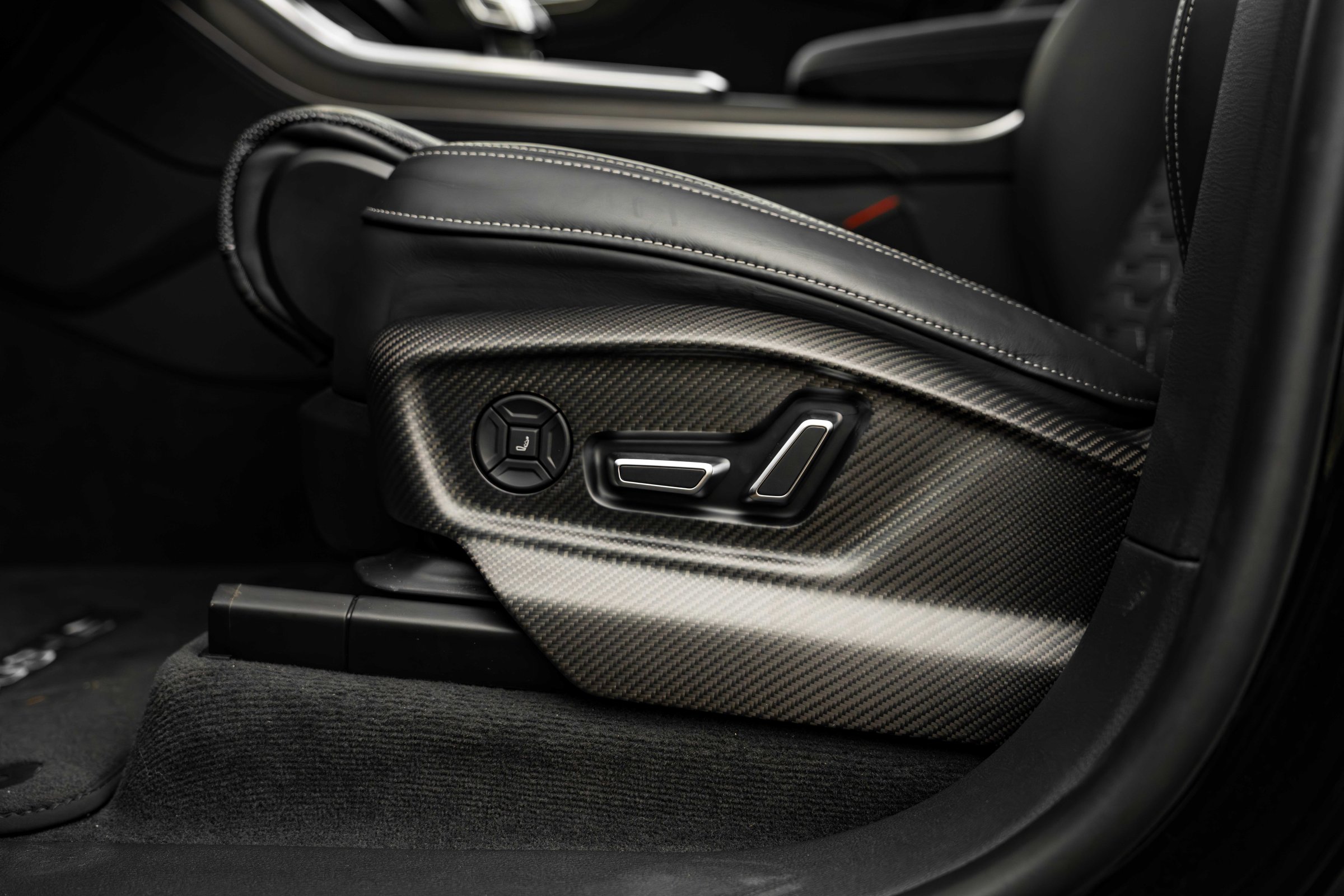 Interior 5