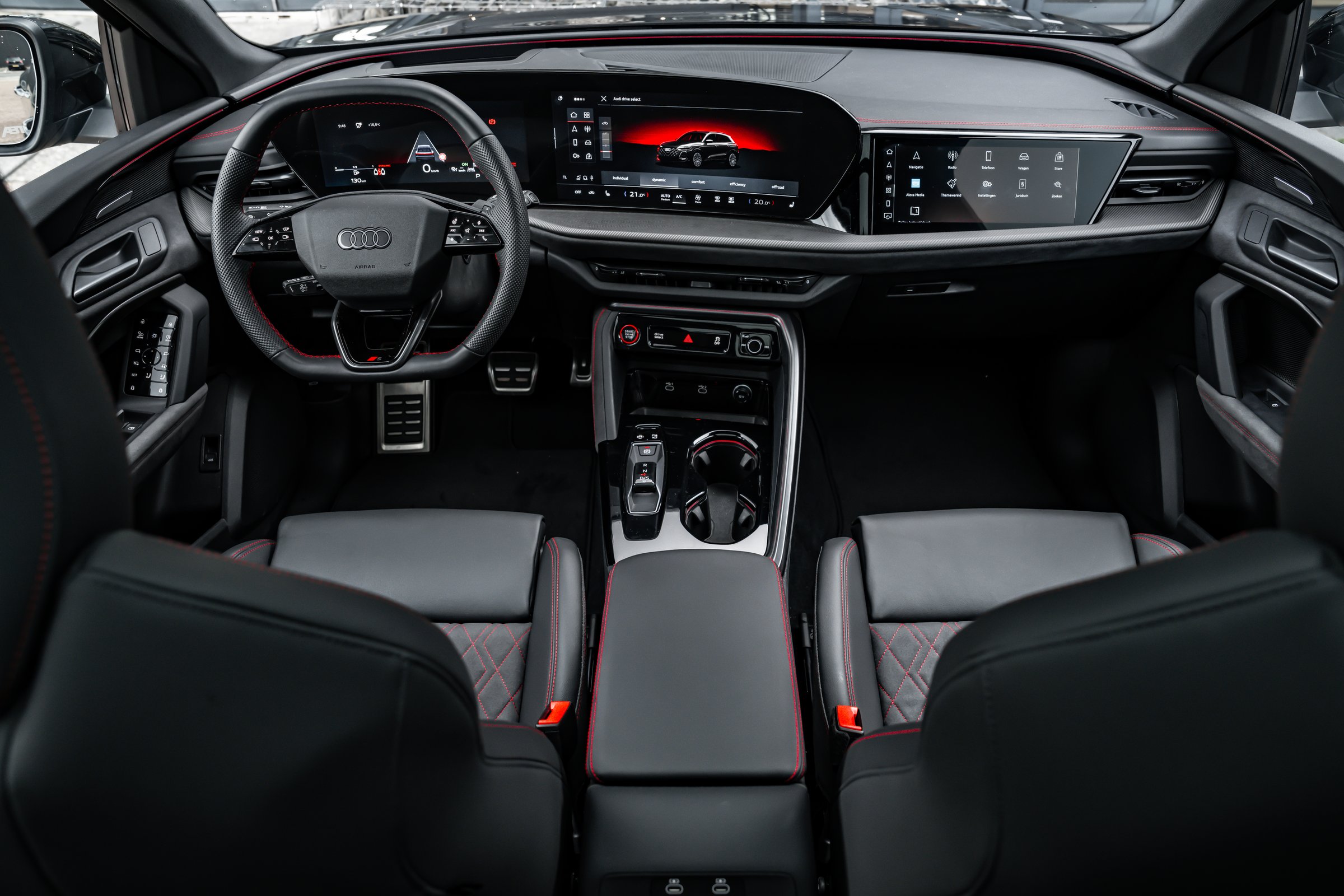 Interior main