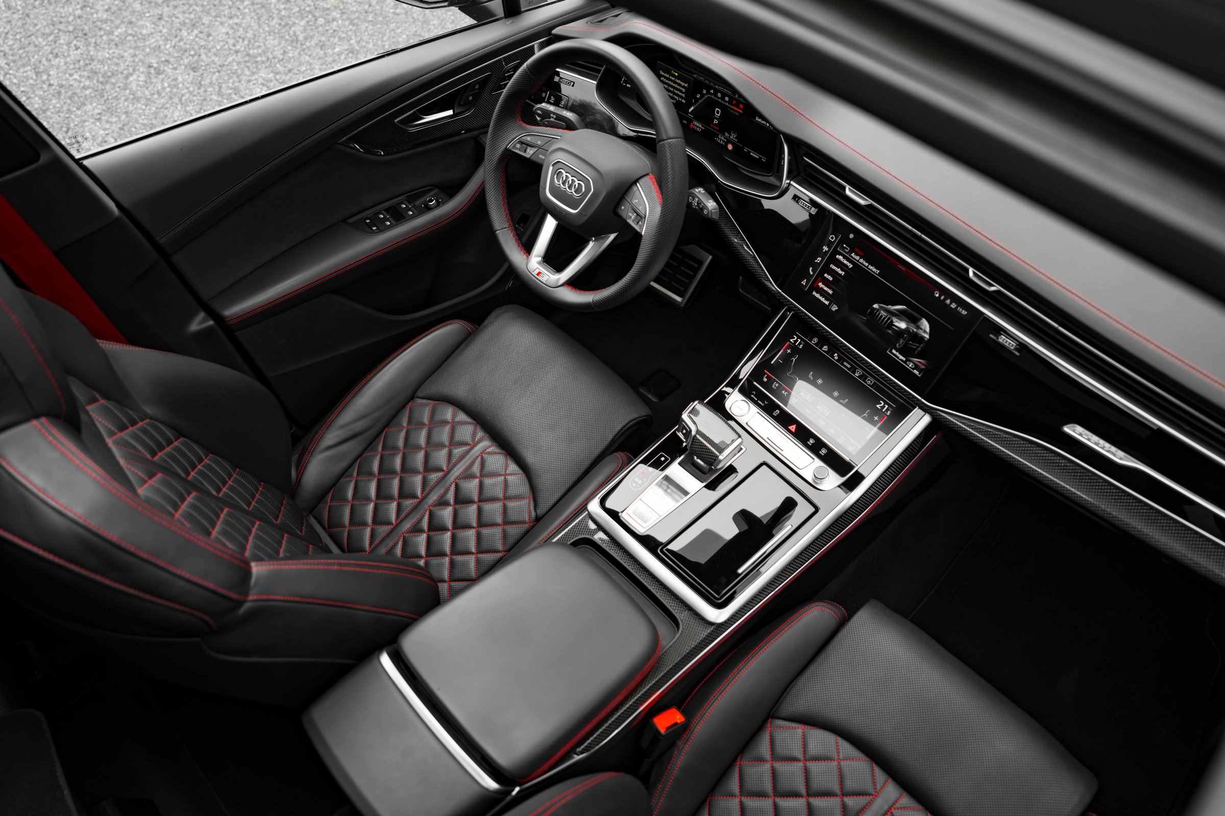Interior 3