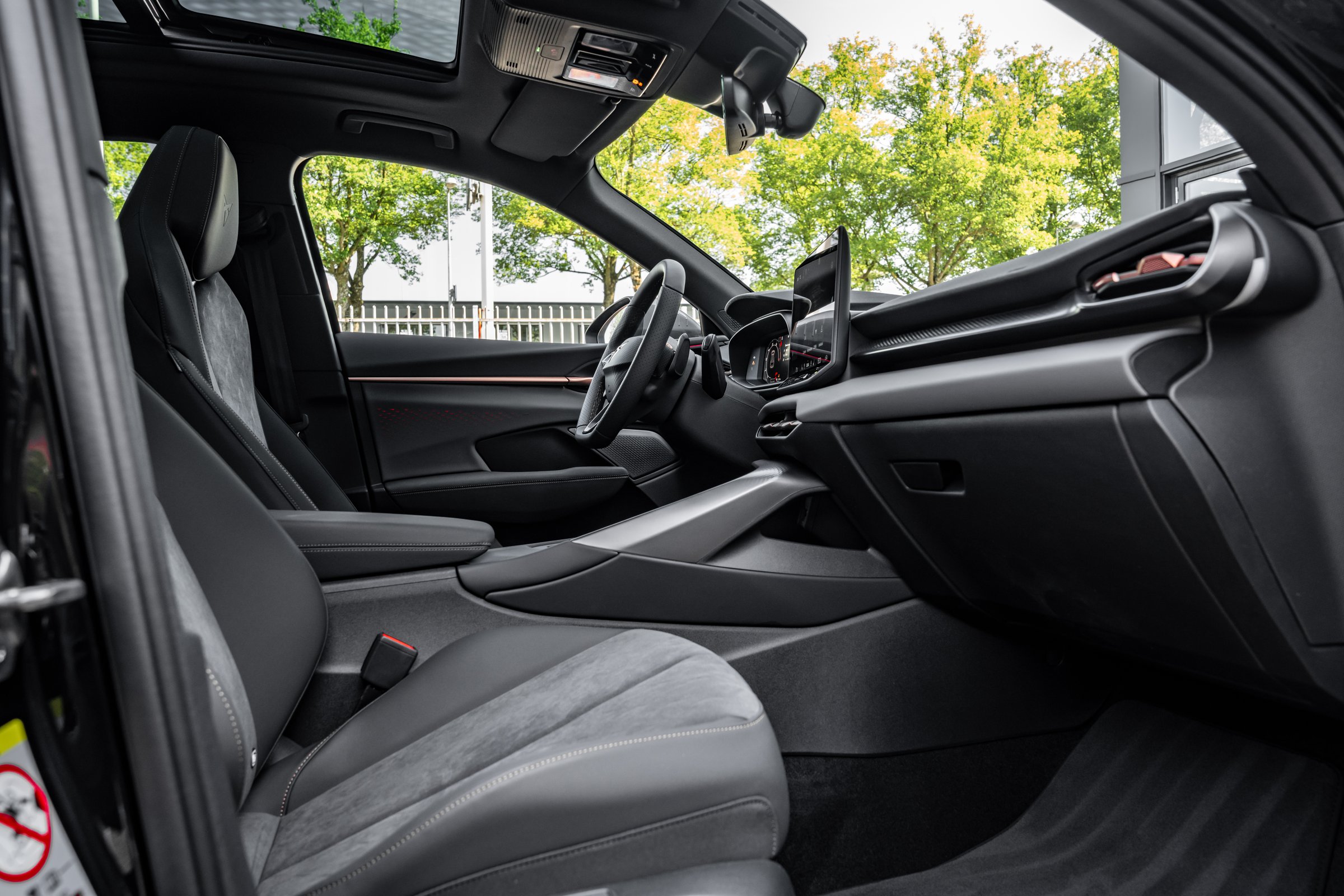 Interior 5