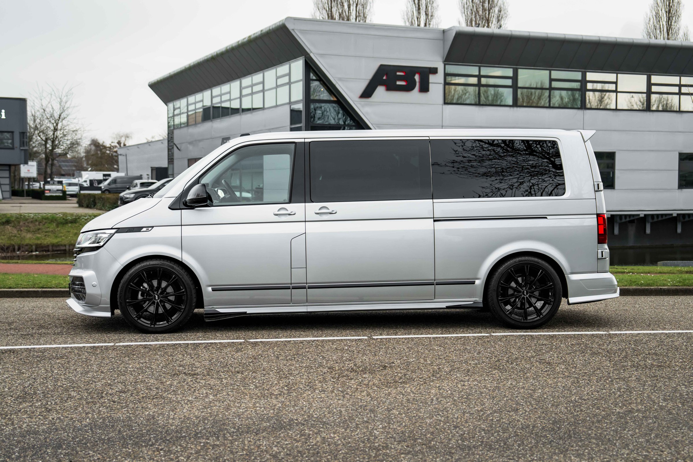 Volkswagen Caravelle 2.0 TDI 180pk ABT L2H1 DC