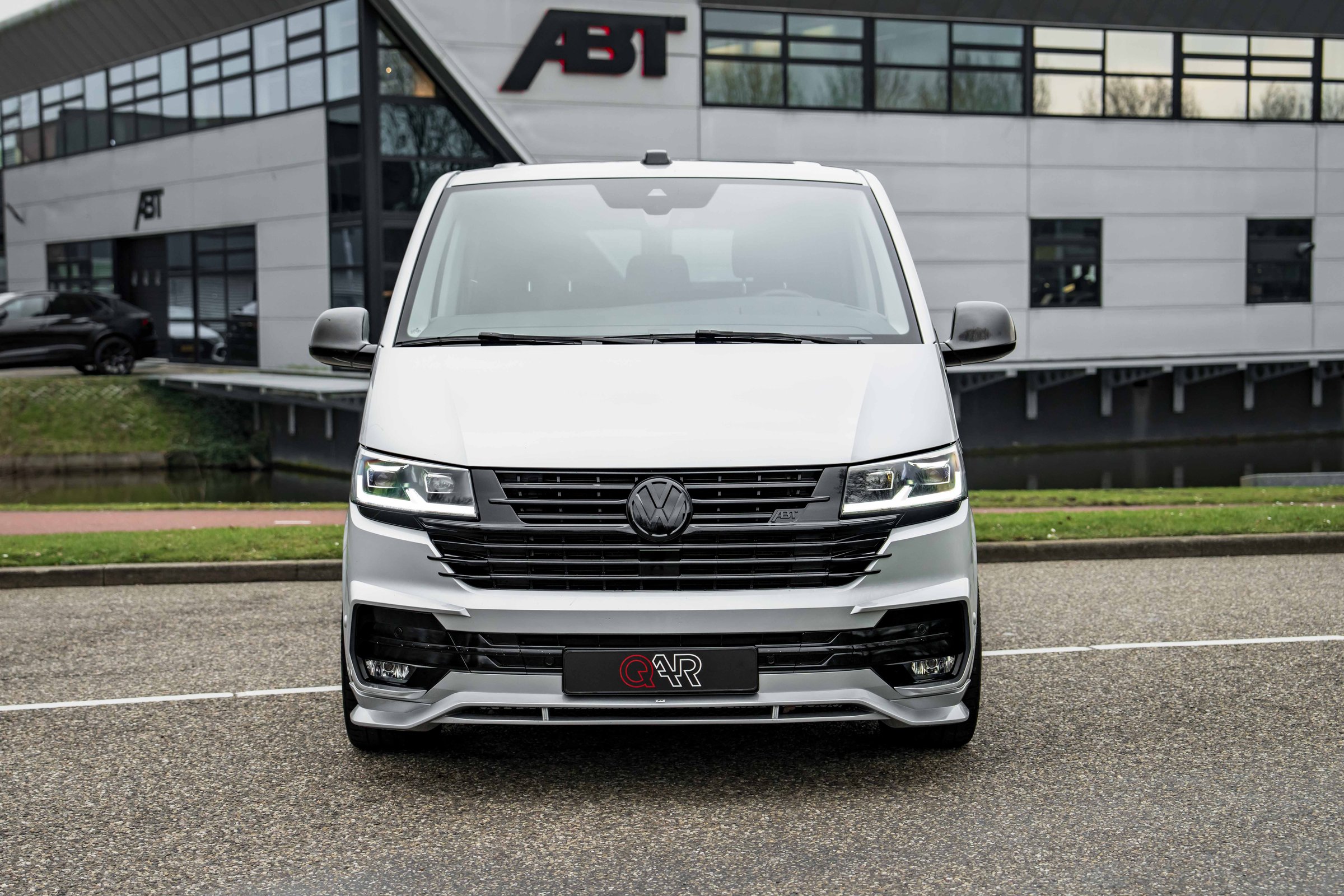 Volkswagen Caravelle 2.0 TDI 180pk ABT L2H1 DC