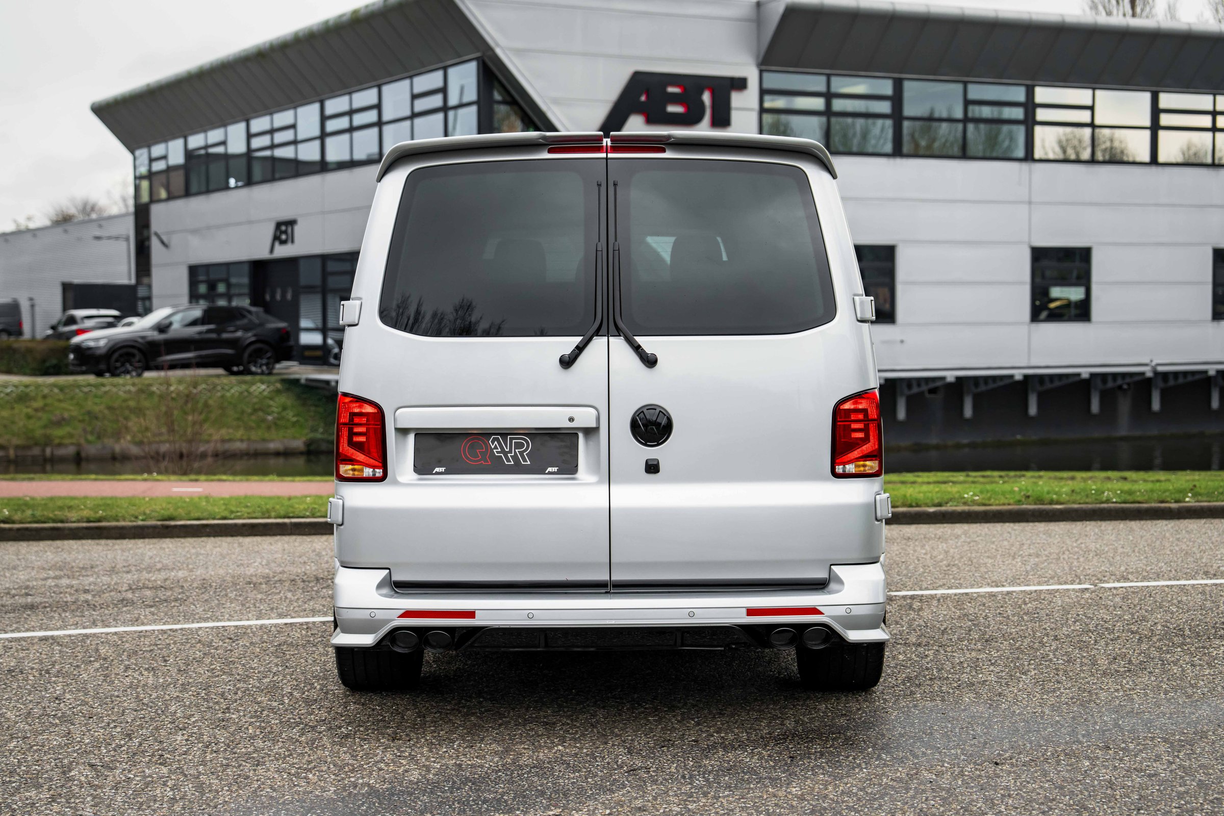 Volkswagen Caravelle 2.0 TDI 180pk ABT L2H1 DC