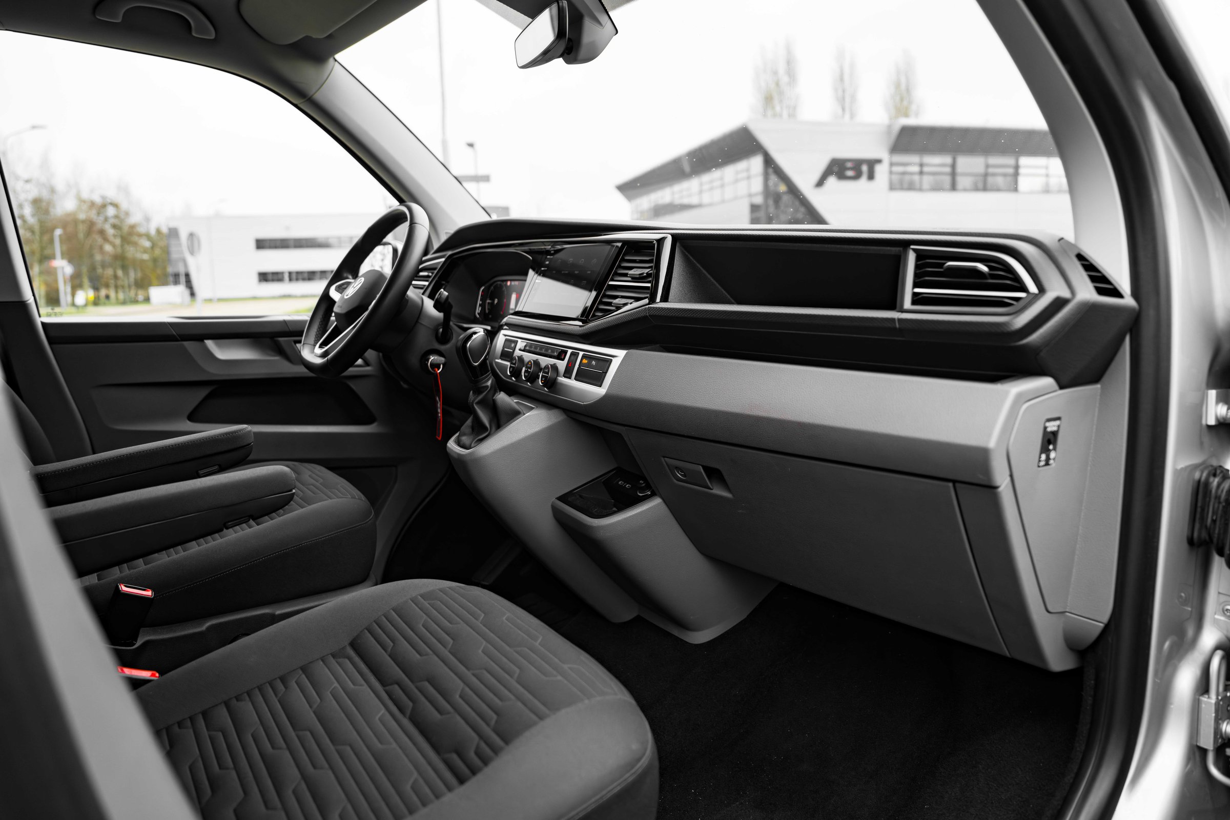 Interior 4